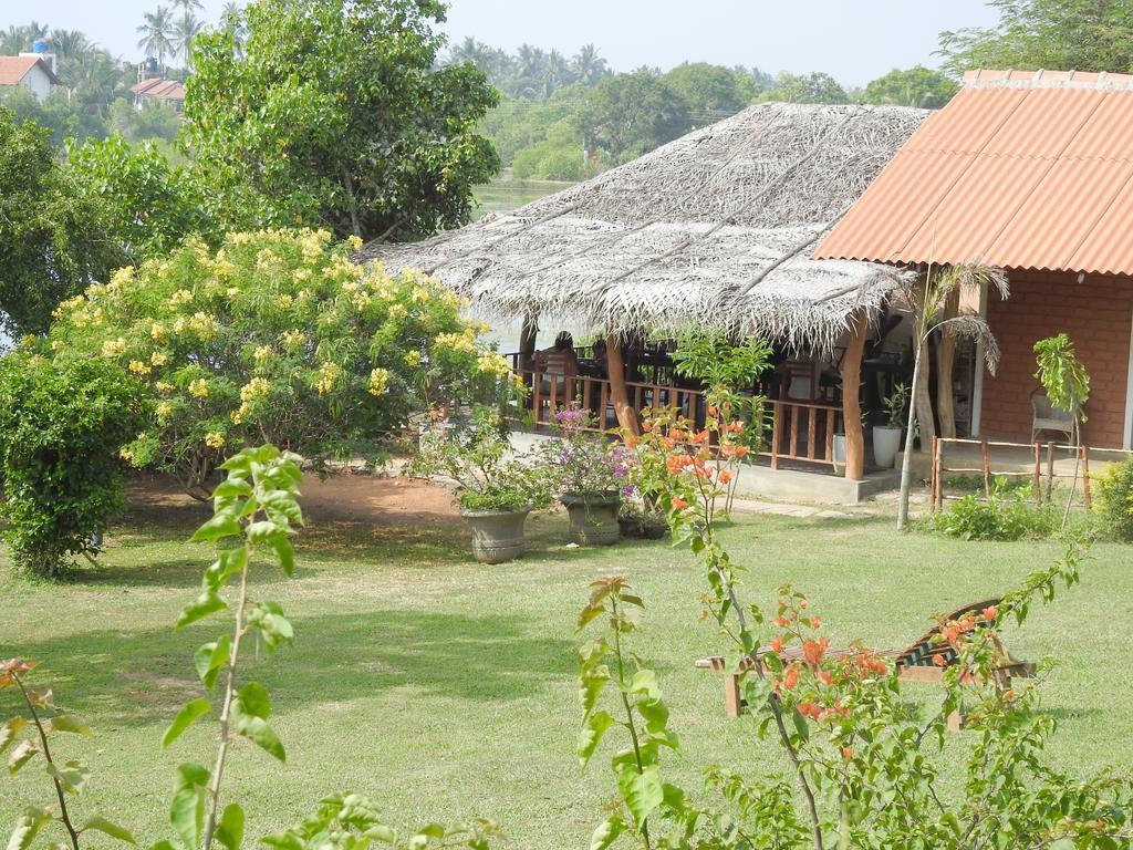 Hotel Eagles Nest Cabanas Tangalle Exterior foto